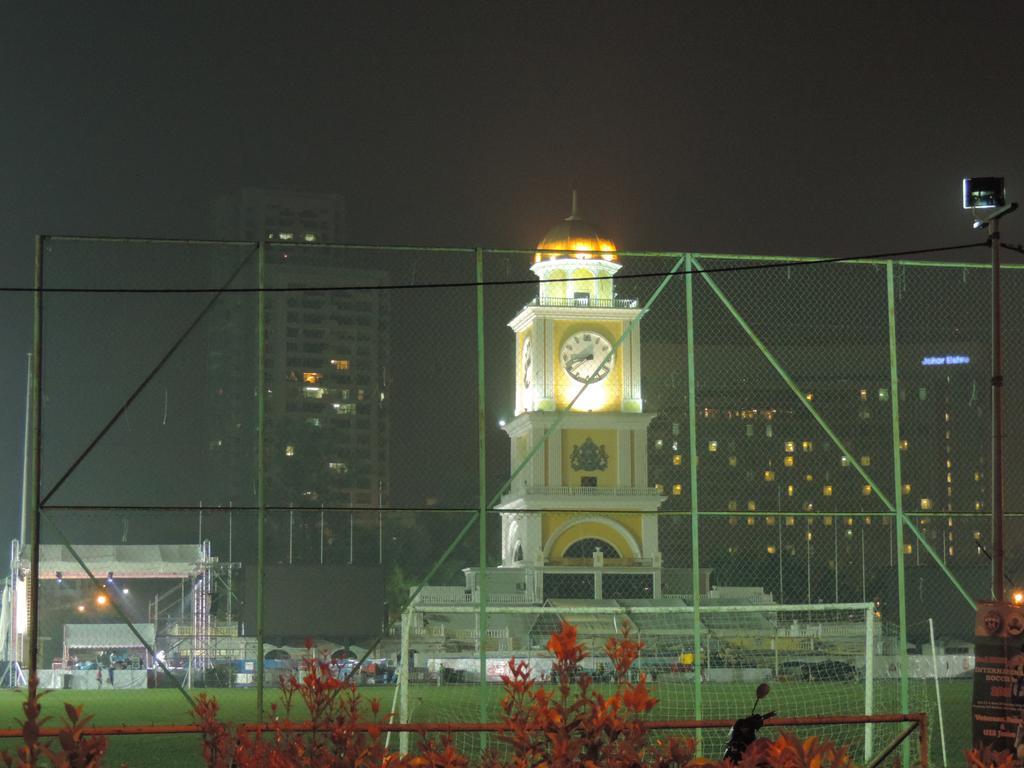 Golden Leaf Boutique Hotel ยะโฮร์บาห์รู ภายนอก รูปภาพ