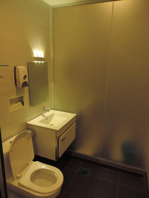 Golden Leaf Boutique Hotel ยะโฮร์บาห์รู ภายนอก รูปภาพ
